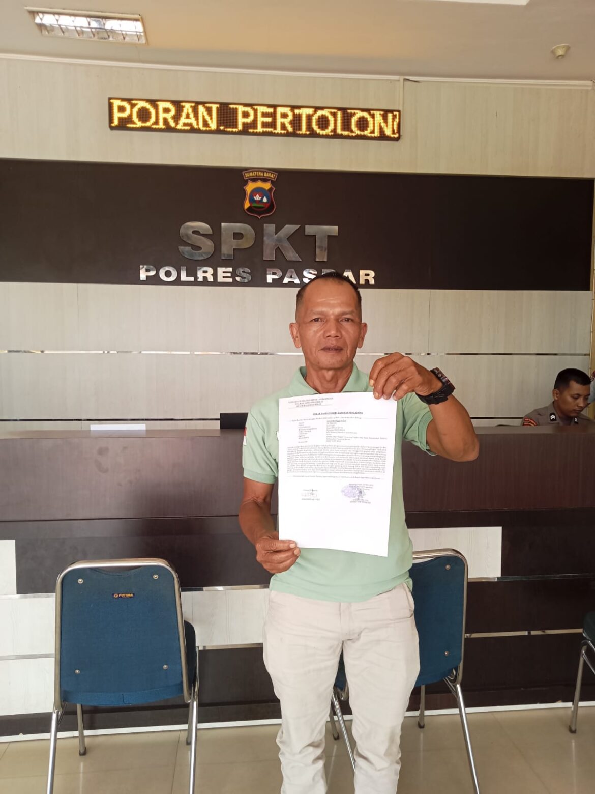 Seorang wartawan di ancam saat investigasi di lokasi proyek jalan lintas provinsi simpang Empat – Talu.