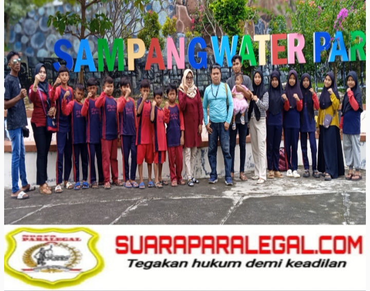 Siswa UPTD SDN Bates 3 Blega Bangkalan Rayakan Kelulusan di Sampang Water Park