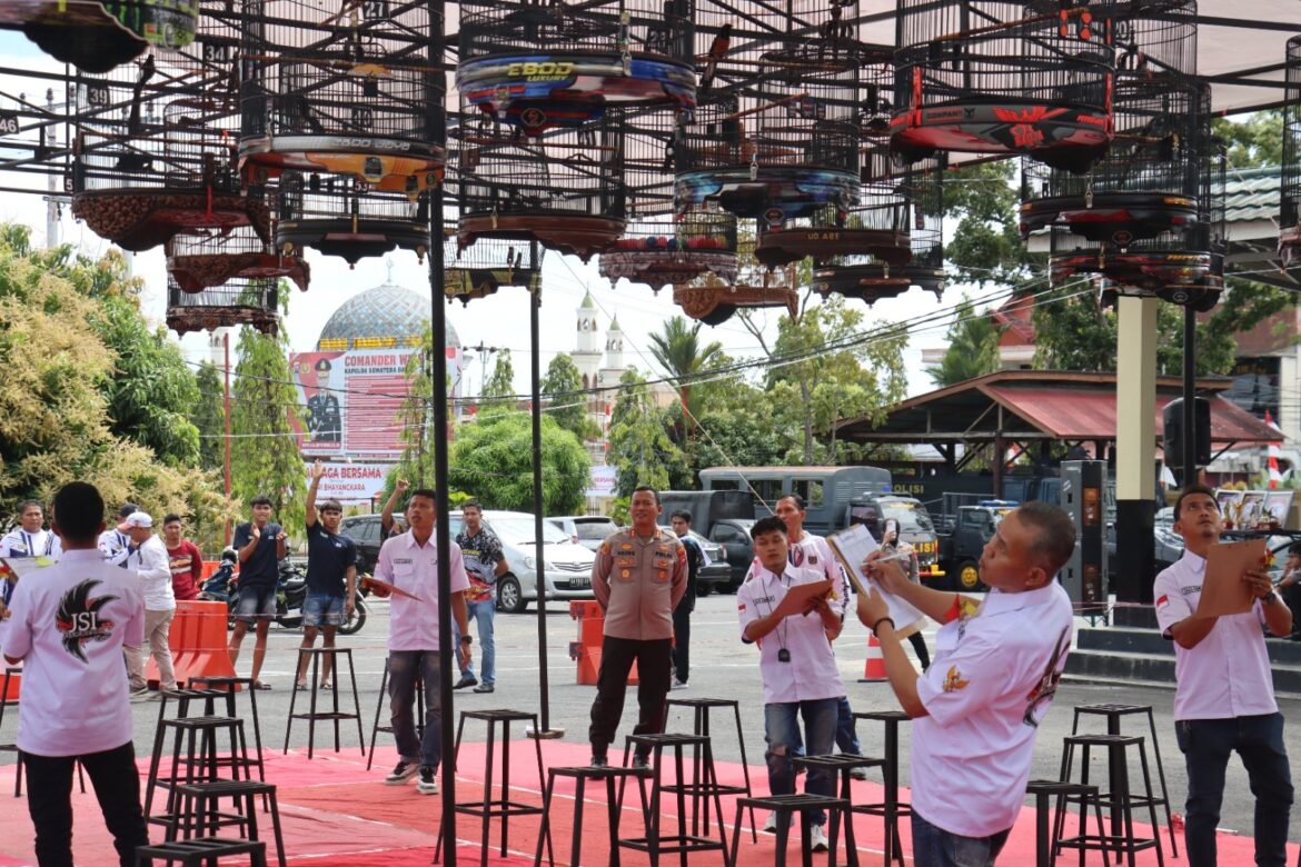 Hari Bhayangkara Ke-79 Tahun 2025, Polres Pasaman Barat Menggelar Lomba dan Pameran Burung Berkicau