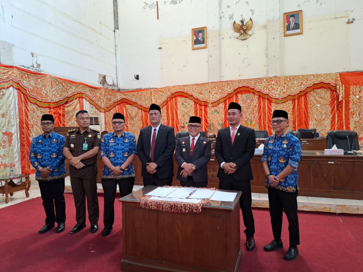 DPRD Pasbar Gelar Paripurna Penyampaian Laporan Banggar Tentang Pertanggungjawaban Pelaksanaan APBD Tahun 2024
