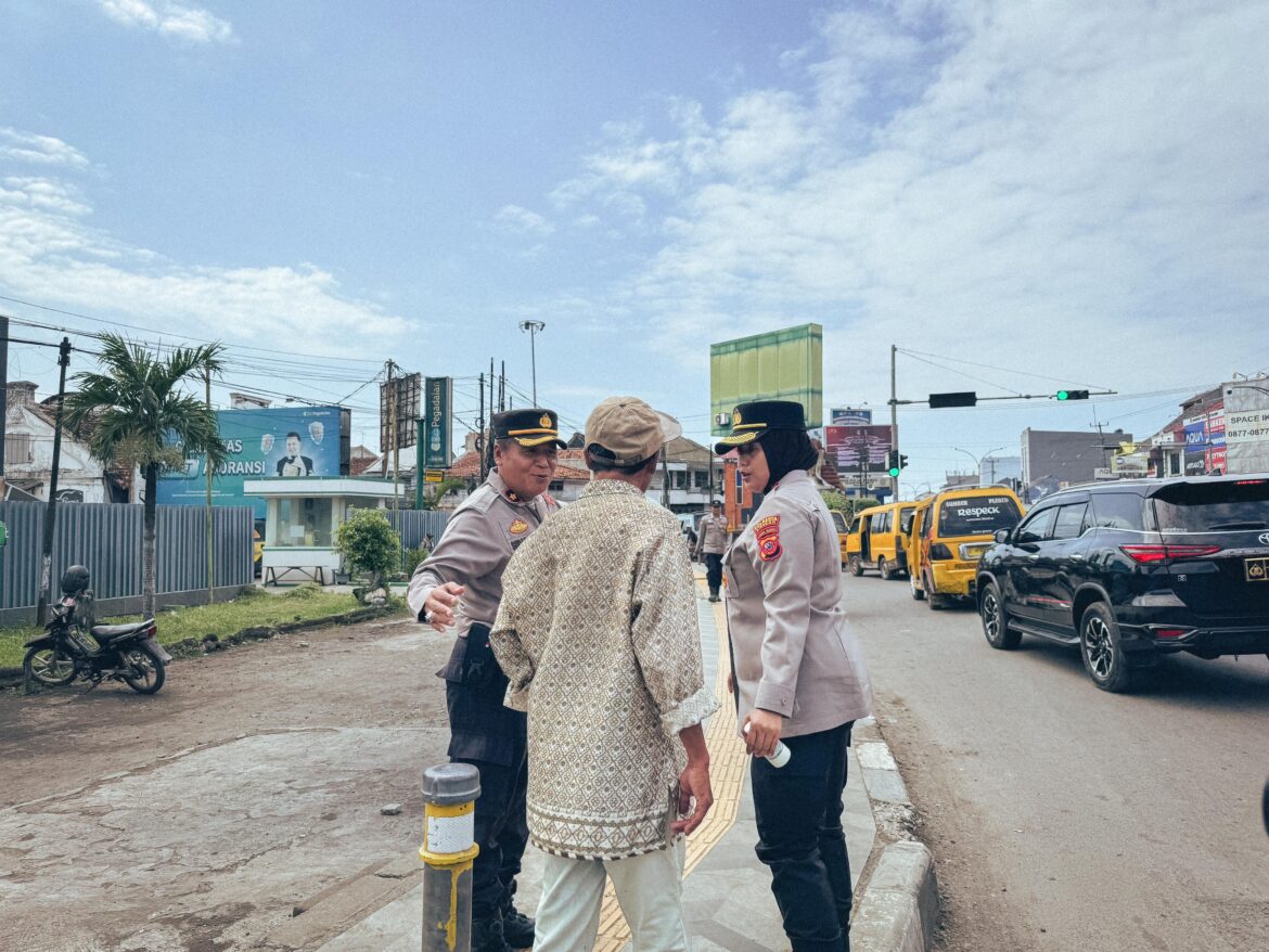 Polresta Cirebon Tertibkan Parkir Liar.