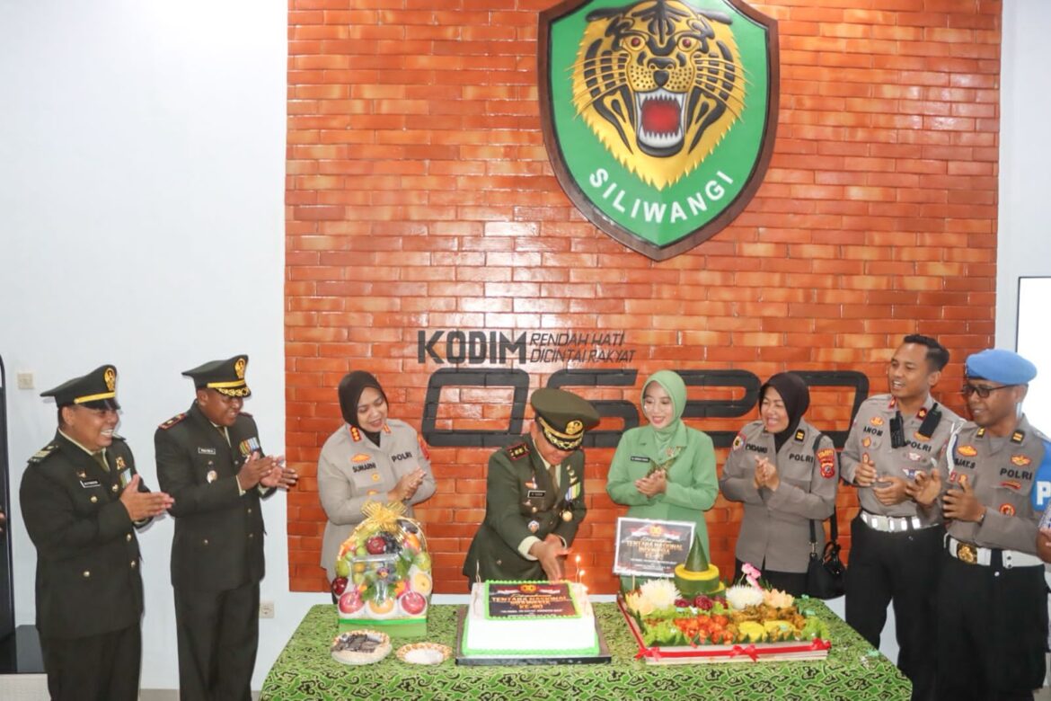 Di Ulang Tahun TNI – Yang Ke 80 Polresta Cirebon Memberikan Kejutan…..