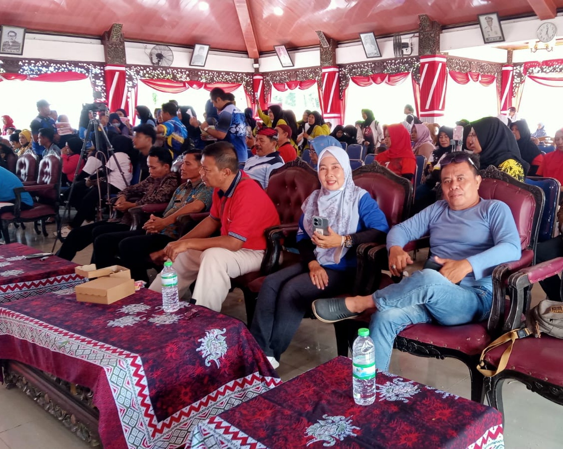 PGRI Kab Sampang Peringati HUT Ke – 80 dan HGN Tahun 2025, Dengan Lomba Karaoke di Pendopo Trunojoyo