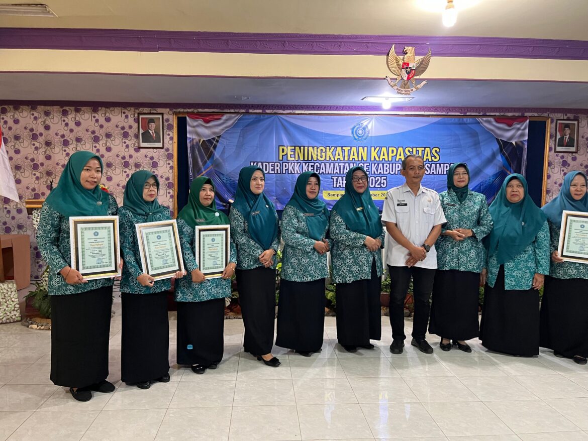 Peningkatan Kapasitas Kader PKK Kecamatan se Kabupaten Sampang di Hotel Camplong