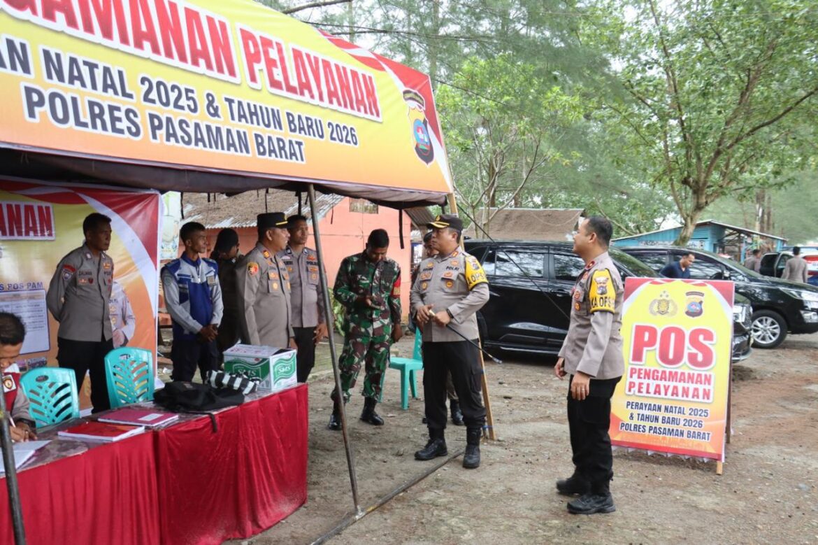 Kapolres Pasaman Barat dan Unsur Forkopimda Tinjau Pelaksanaan Ibadah Natal di Sejumlah Gereja