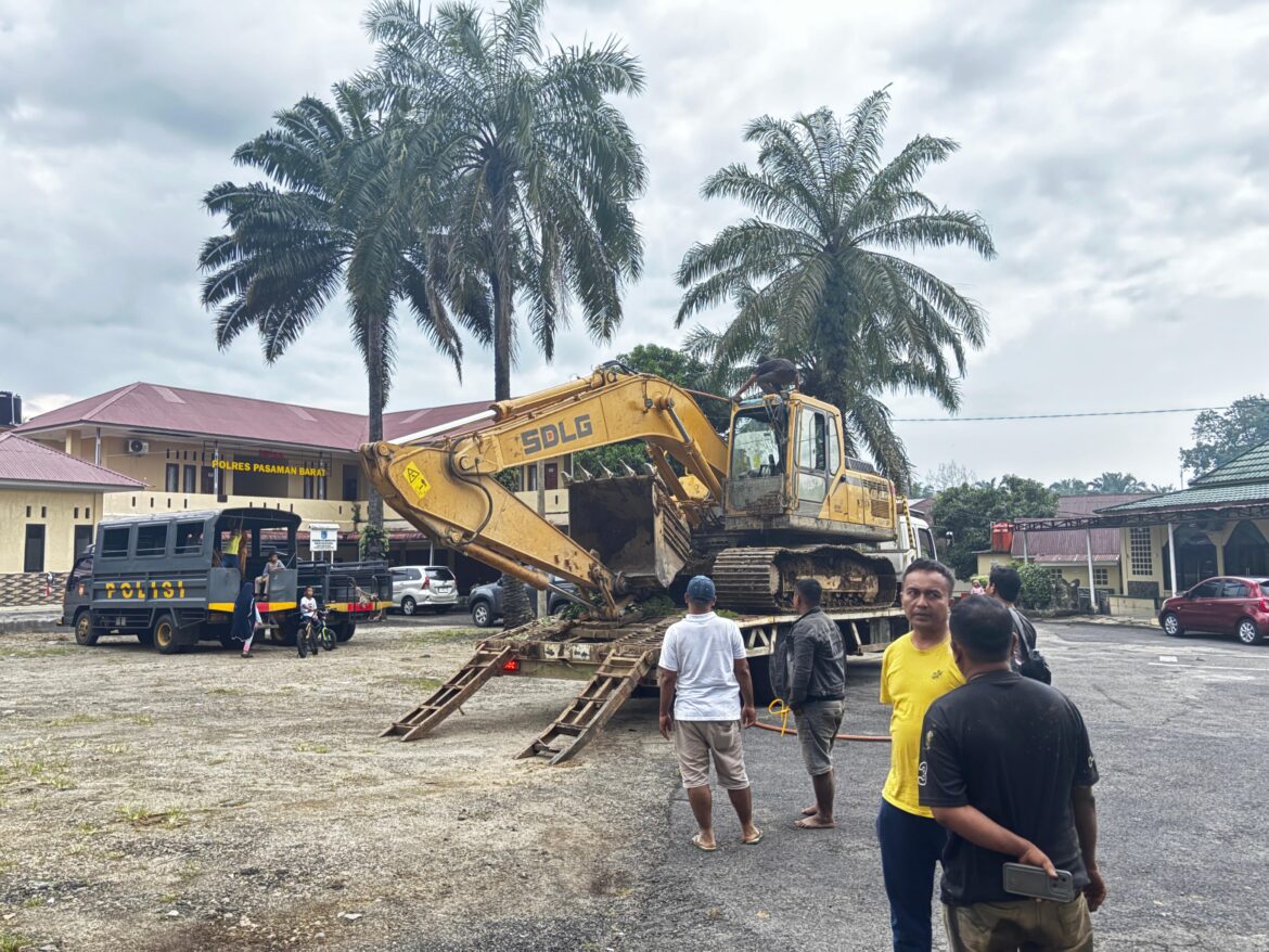 Polres Pasaman Barat Tertibkan PETI dan Amankan 8 Pelaku di Lubuak Sariak Nagari Kajai, Kabupaten Pasaman Barat