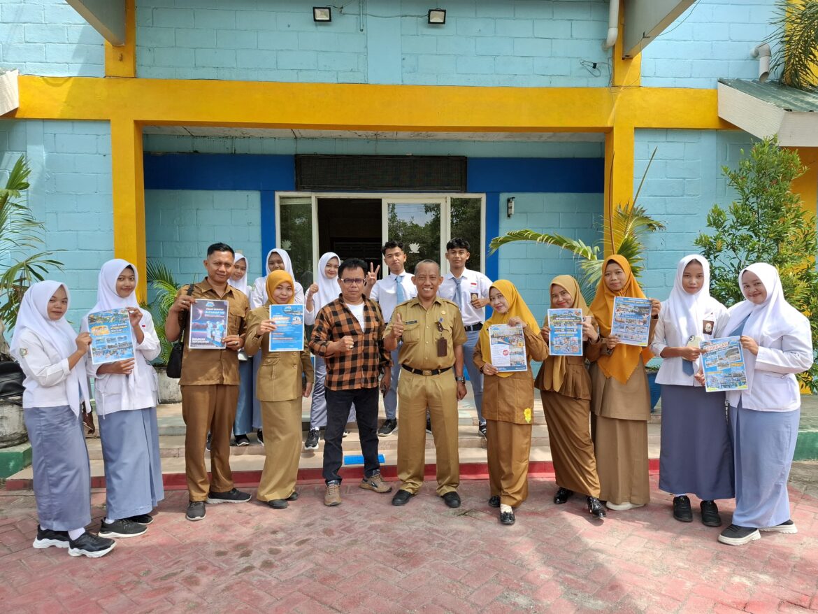 Guru dan Siswa SMKN 2  Dukung Sampang Water Park Sebagai Wisata Terbaik di Madura